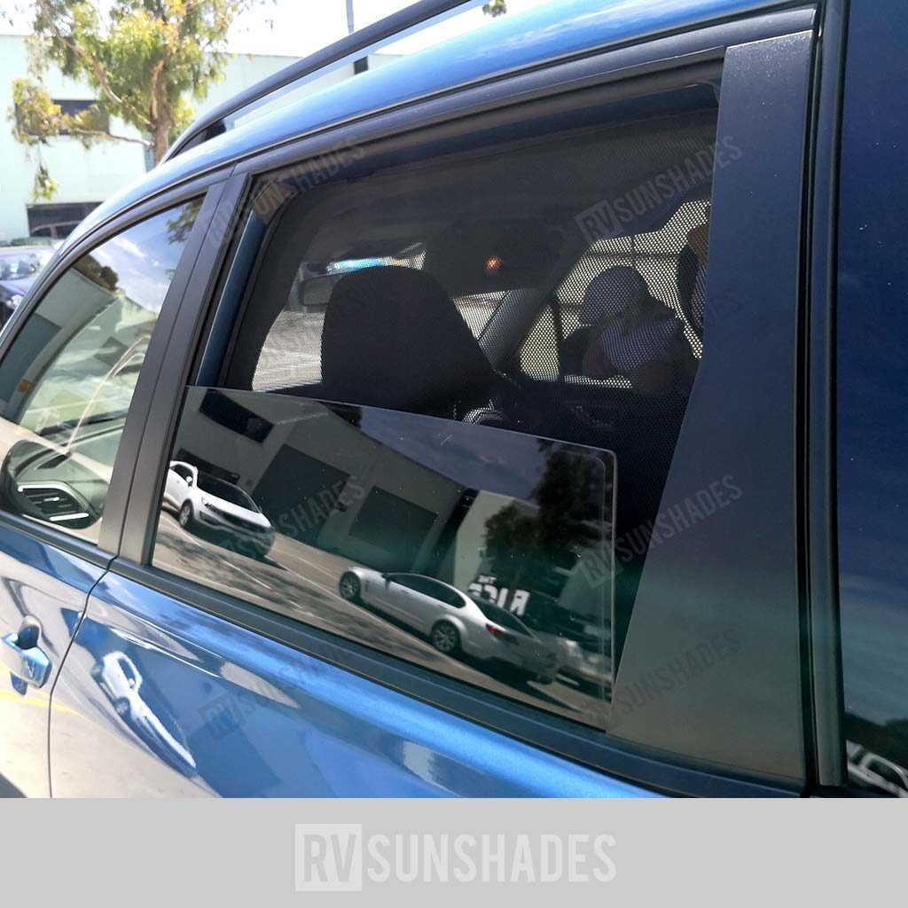 RVSUNSHADES-SUBARU-FORESTER-2018-CAR-SHADES-2